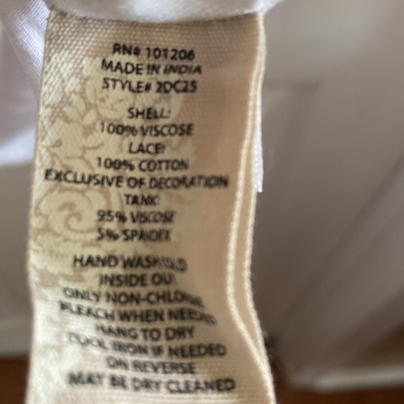 Soft Surroundings L white Cotton Tank top - Picture 3 of 5